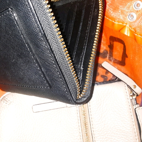 SALE!! KATE SPADE BAG AND WALLET - Picture 9 of 9